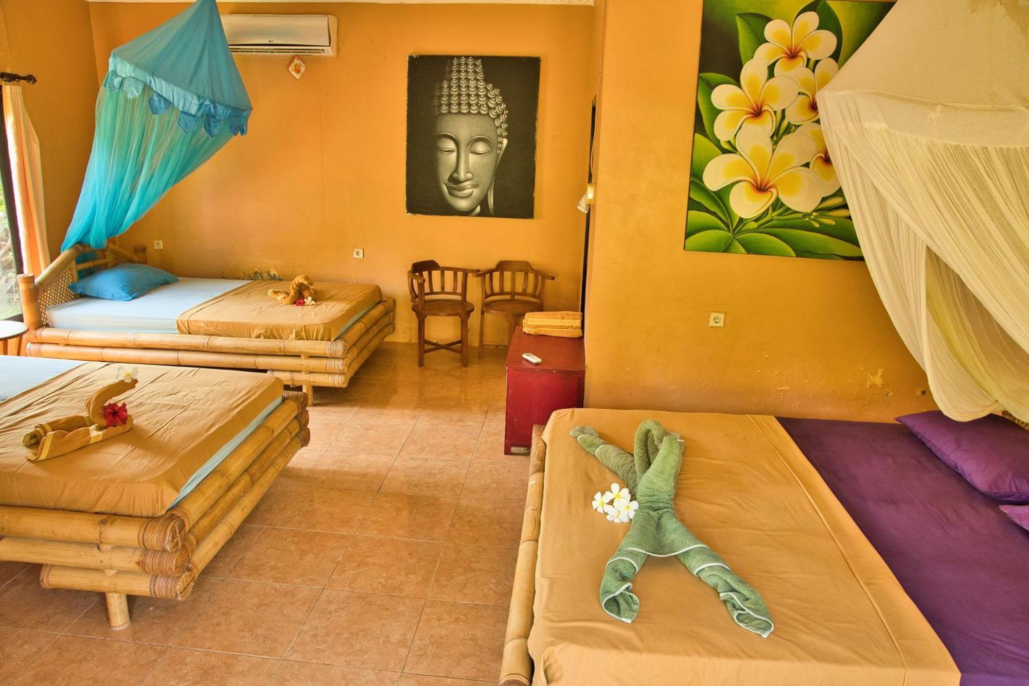 Bunga Bungalows Gili Meno Exterior photo